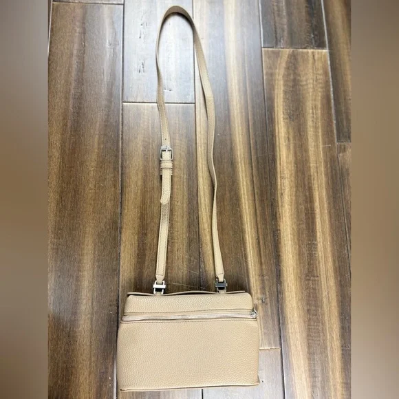 Beige Crossbody Handbag Purse Shoulder Bag Faux Leather Pebbled - Picture 3 of 11